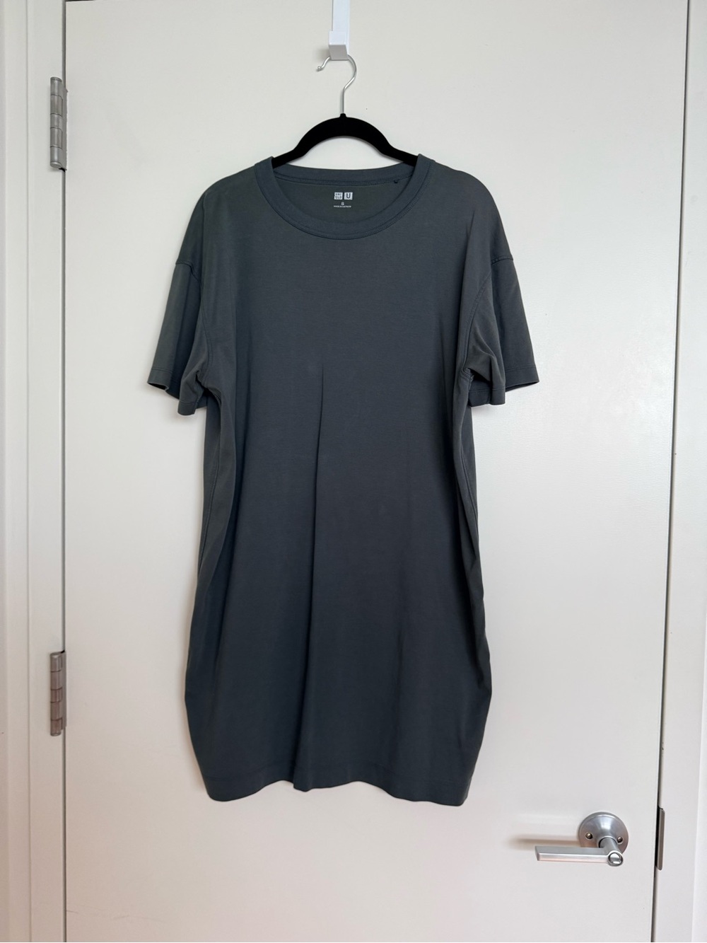 Uniqlo Short-Sleeve Crew Neck T-Shirt Dress — Dark Gray